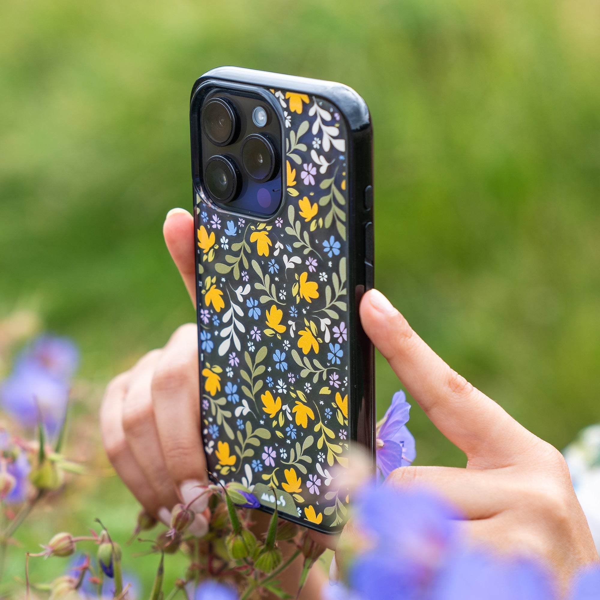 Ditsy Multicolour Protective Phone Case - Flowers