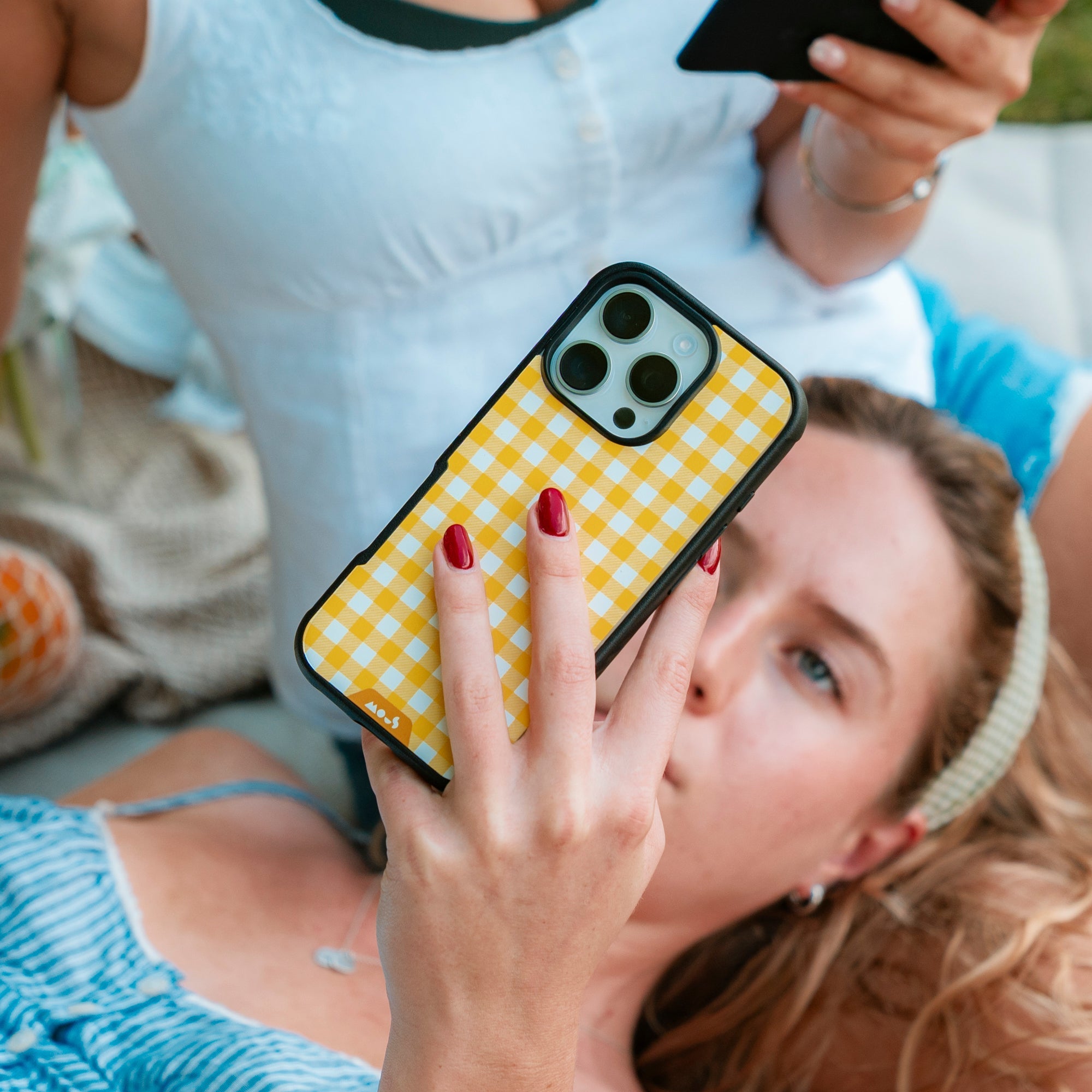 Dandelion Protective Phone Case - Picnic