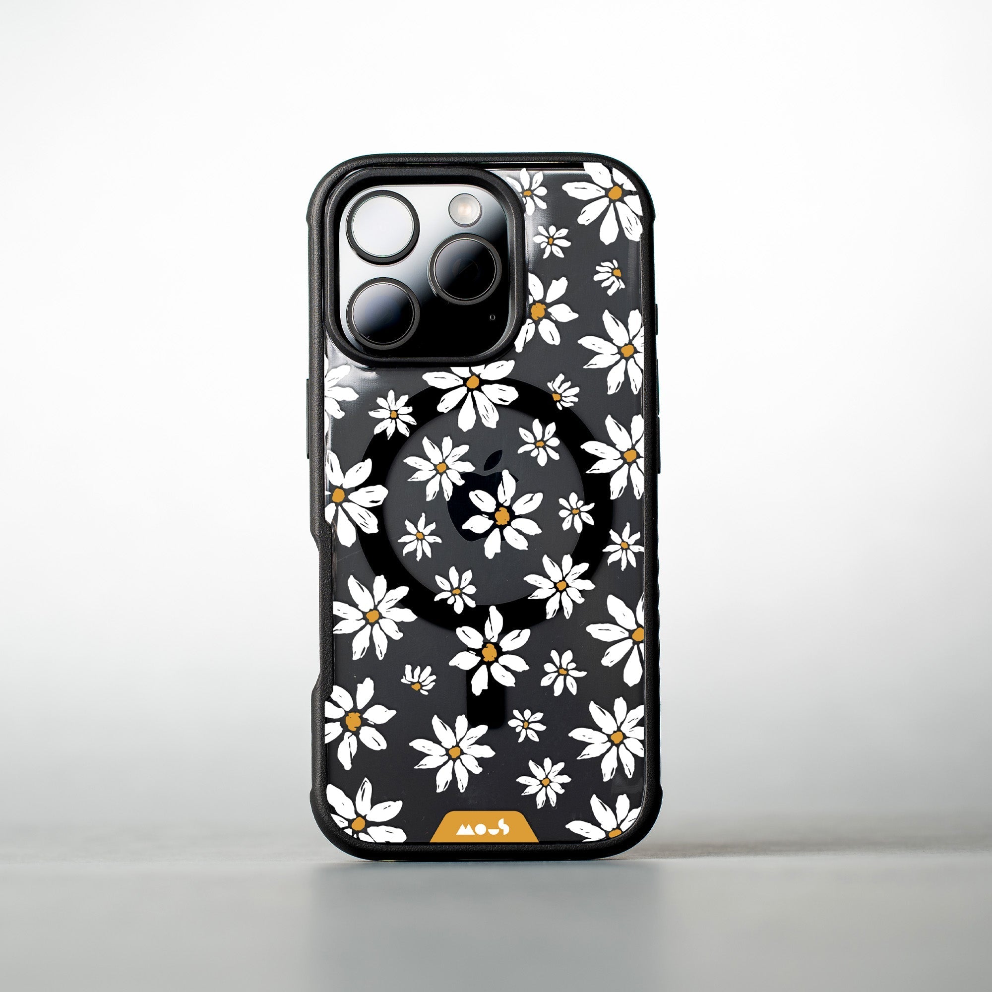 Daisies Protective Phone Case - Flowers MagSafe