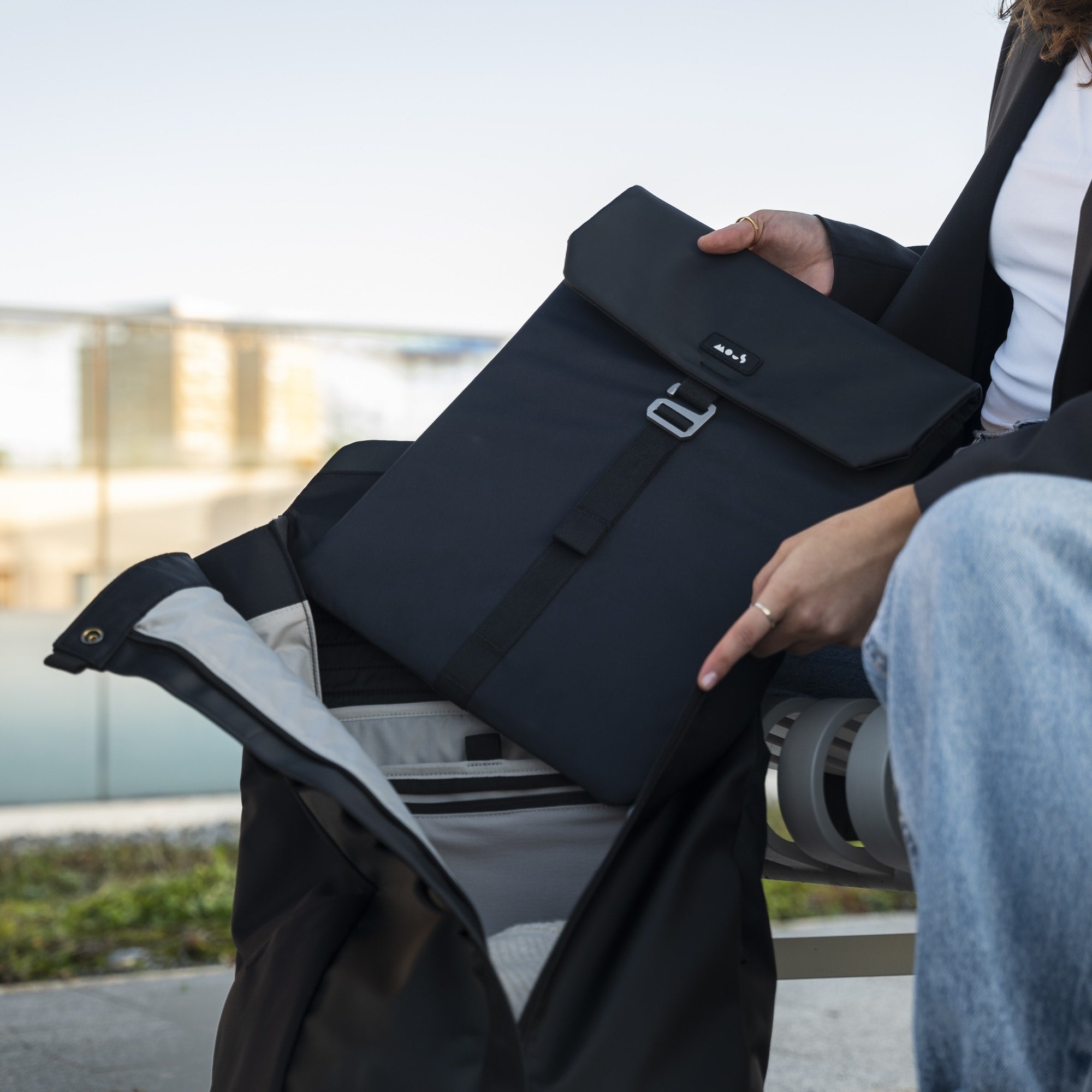 Midnight Universal Sleeve